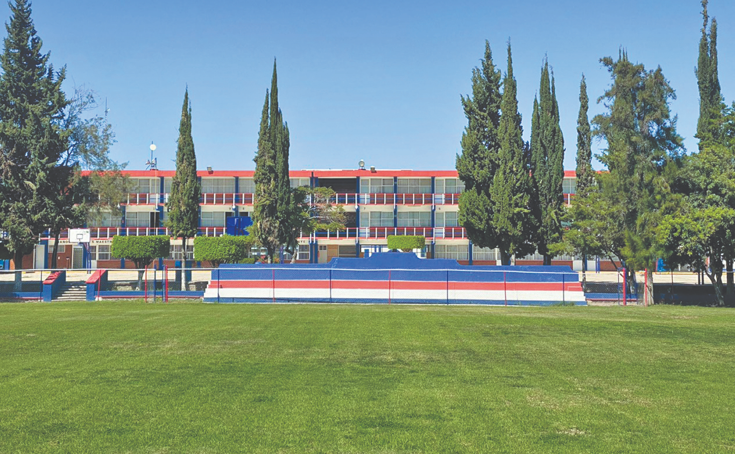 IMTE PREPA CAMPO JPG 1